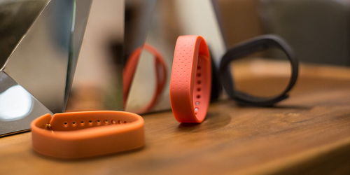 连爱智能手环 健康生活新伴侣